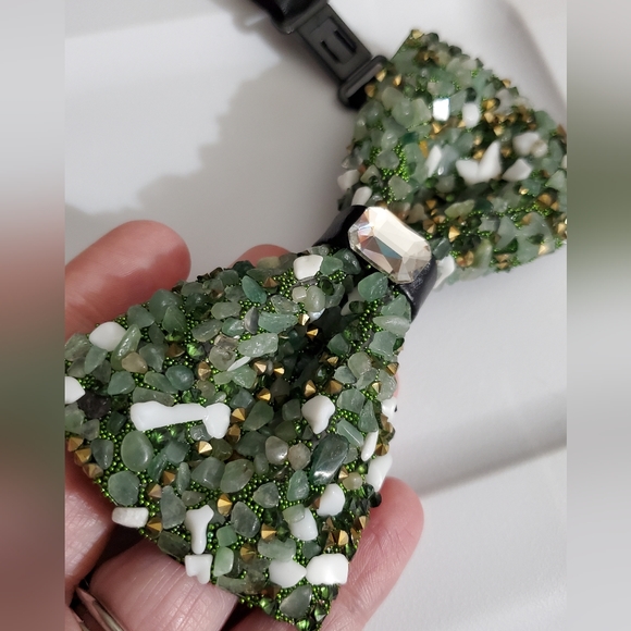 Bow Tie Emerald Greene Floral - White Chinoiserie Floral  natural green stones jade Aventurine wedding groom men\'s New bowtie bow tie